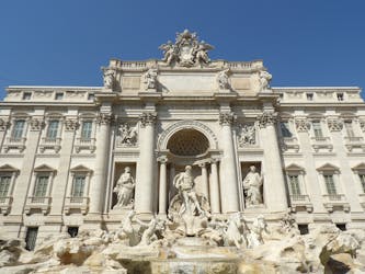Squares and fountains of Rome walking guided tour